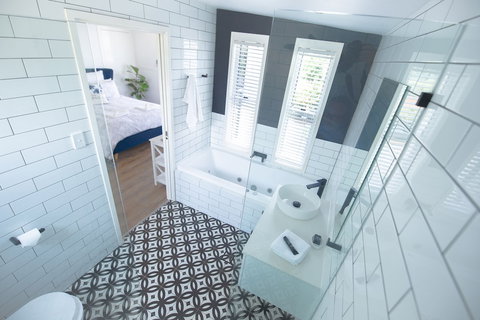 Hampton Estate Wines - Lismore Accommodation 1