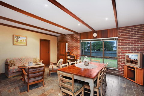 Don Carmella - Lismore Accommodation 5