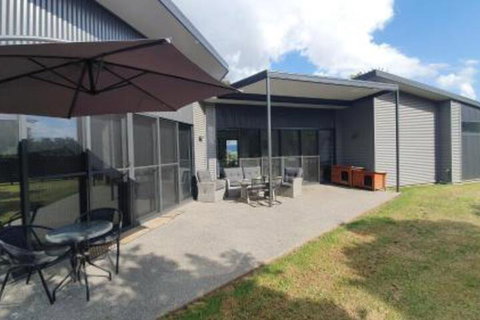 Hoof & Hound Country Escape - Lismore Accommodation 0