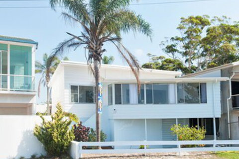 Sand Beach House Breathtaking View & Amazing Position Directly Opposite The Beach! - Lismore Accommodation 0
