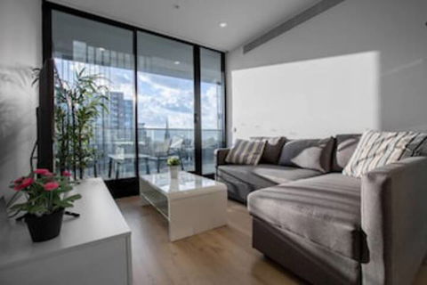 Brand New Apt With Sea Views In Heart Of St Kilda - Lismore Accommodation 0