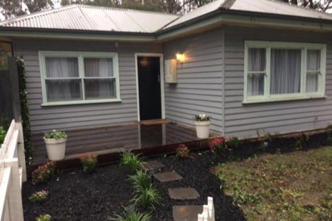 Fell Estate Cottages - Lismore Accommodation 0