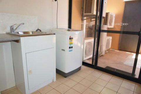 Ningaloo Breeze Villa 5 3 Bedroom Fully Self Contained Holiday Accommodation - Lismore Accommodation 4