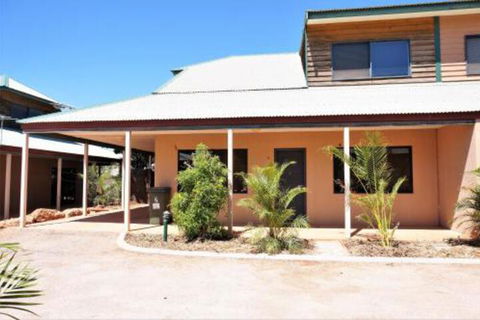 Ningaloo Breeze Villa 2 3 Bedroom Fully Self Contained Holiday Accommodation - Lismore Accommodation 0