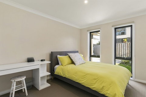 Summer Breeze Free Wifi & Netflix Inlet Side Central Location - Lismore Accommodation 7