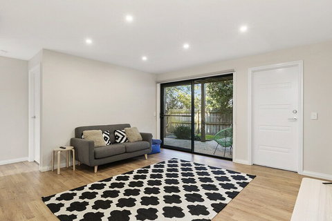 Summer Breeze Free Wifi & Netflix Inlet Side Central Location - Lismore Accommodation 2