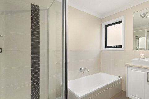 Summer Breeze Free Wifi & Netflix Inlet Side Central Location - Lismore Accommodation 6