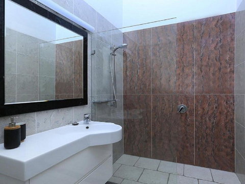 Albatross Whale Watch From The House - Lismore Accommodation 2