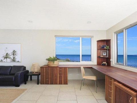 Albatross Whale Watch From The House - Lismore Accommodation 6