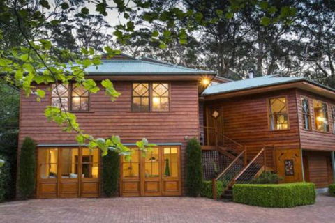Treetops Elegant Inviting Designer Cedar Home - Lismore Accommodation 0