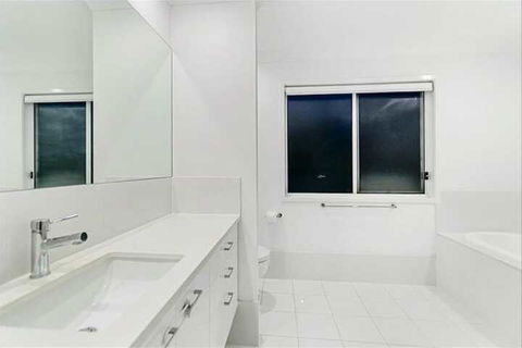 THE BEACH OASIS At 360 - Lismore Accommodation 1