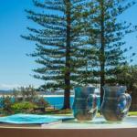 Perfectly Positioned Beachfront Apartment Unit 6 - Lismore Accommodation 0