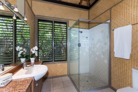 Absolute Beachfront - Lismore Accommodation 6