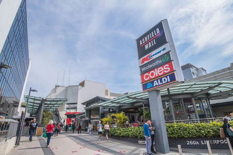 Beautiful Pre-loved Ashfield 4 Bedroom Home - Lismore Accommodation 1