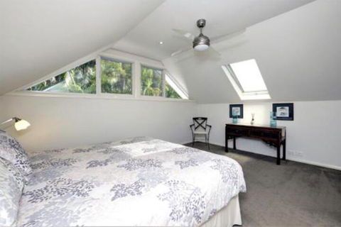 THE BEACH HOUSE - Lismore Accommodation 4