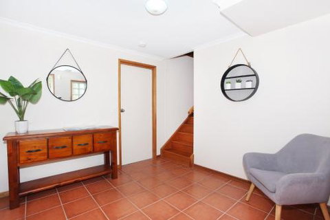 Campbell 7 Studio - Lismore Accommodation 5
