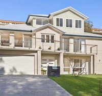 Luxurious Lake Front Long Jetty