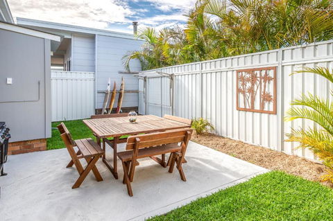 The Surf Shack - Lismore Accommodation 6