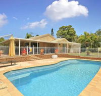 Hook Wine  Sinker Hervey Bay - Lismore Accommodation