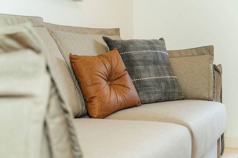 Nirvana On Gray Netflix WiFi Nespresso & More - Lismore Accommodation 6