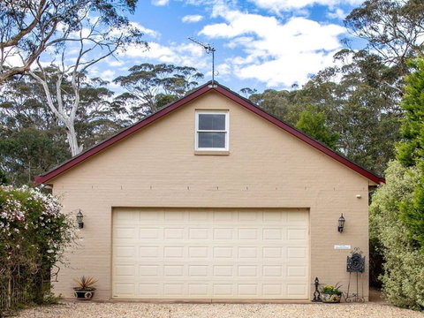 Old Mansfield Loft Gardens Gazebo & Getaways - Lismore Accommodation 1