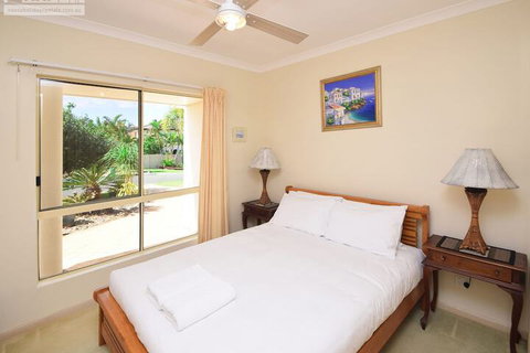 Fabulous Pet Friendly Family Home - 3 Carribean Court - Lismore Accommodation 5