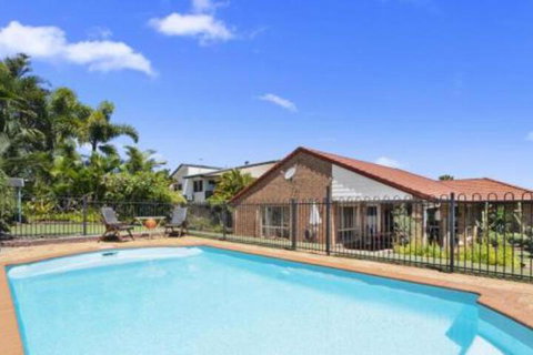 BB233 Banksia Beach Family Home 4 Bedrooms - Lismore Accommodation 0