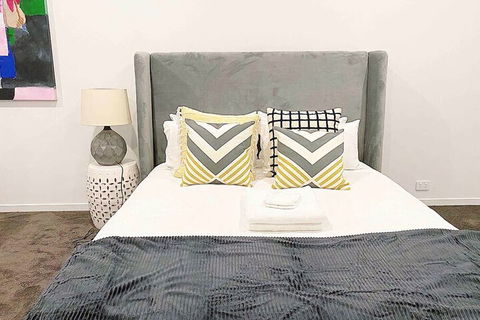 Hope Island Water Front House - Lismore Accommodation 7