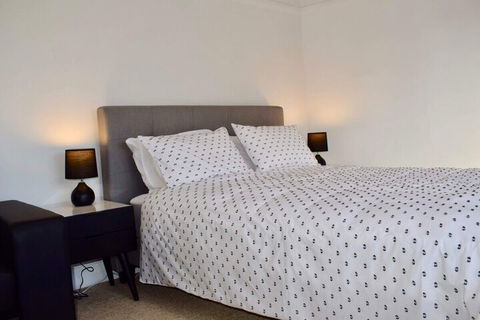 Comfortable 3 Bedroom Apartment In Trendy Haberfield - Lismore Accommodation 6