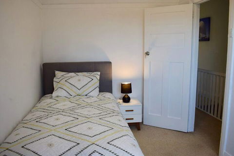 Comfortable 3 Bedroom Apartment In Trendy Haberfield - Lismore Accommodation 4