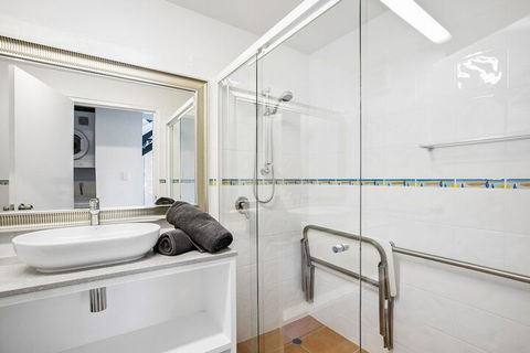 Galleries - 1/28 Peregian Esplanade - Peregian Beach - Lismore Accommodation 7