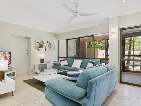 A Superb Location For Enjoying The Best Of Noosa Unit 2 / 69 Noosa Parade - Lismore Accommodation 1