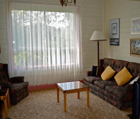 Clyde Cottage - Lismore Accommodation 4