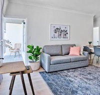 2 Bedroom Apt With Balcony  Air Con in Plympton