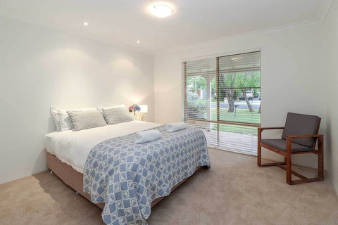 Seabreeze House - Lismore Accommodation 3