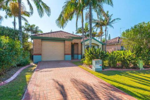 Beachside 22 LJHooker Yamba - Lismore Accommodation 5