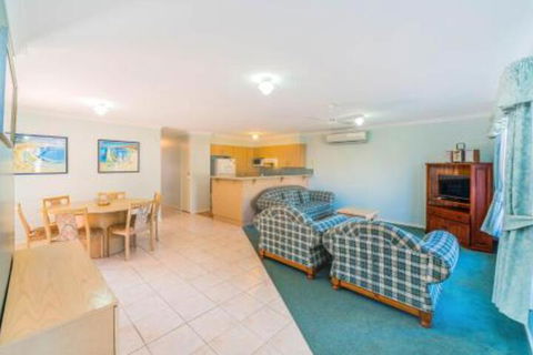 Beachside 22 LJHooker Yamba - Lismore Accommodation 6