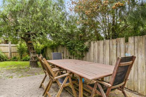 THE BEACH HIVE PET FRIENDLY (OUTSIDE ONLY) INLET SIDE - Lismore Accommodation 6