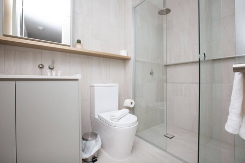 The Lively City 2bed 2 Bath APT @footscray - Lismore Accommodation 2