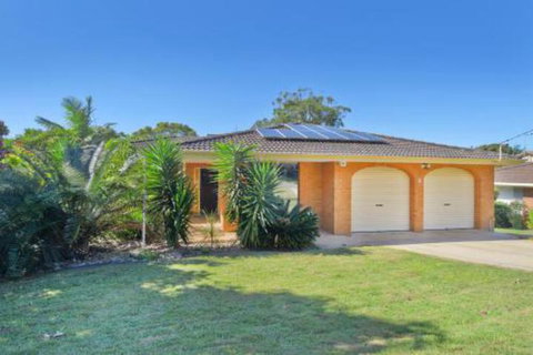 Flynns Beach Retreat - Lismore Accommodation 2