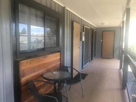 Amble Inn - Lismore Accommodation 2