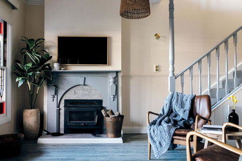 Luxury On Loch - Lismore Accommodation 4
