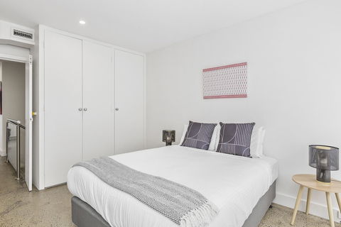 BOUTIQUE STAYS - Brighton By The Sea - Lismore Accommodation 5