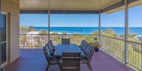 Seaclusion 8 View Court Carrickalinga - Lismore Accommodation 5