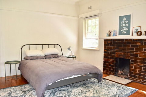 Art Deco Apt In Sunny Elwood Minutes To St. Kilda - Lismore Accommodation 1