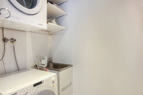 Spacious 2 Bedroom Apartment In Ascot With Large Private Garden - Lismore Accommodation 6