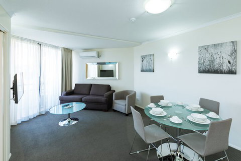 Airtrip Apartment On Edmonstone St - Lismore Accommodation 7