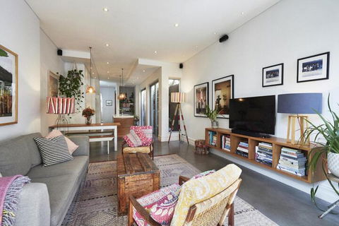 Bondi Beach Haven - Lismore Accommodation 2