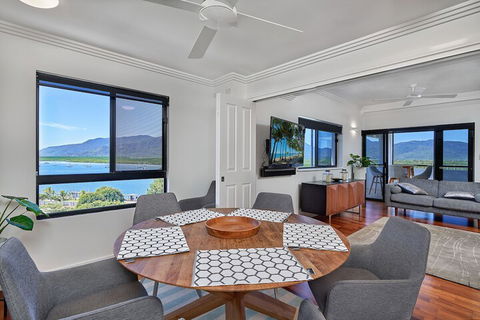 Belle Escapes Luxury Penthouse With Ocean Views - Lismore Accommodation 5