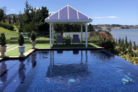 Campbell Point House - Lismore Accommodation 6